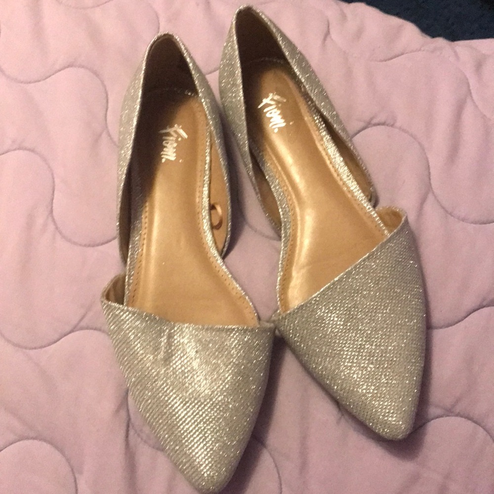 Silver Sparkly Flats Size 9